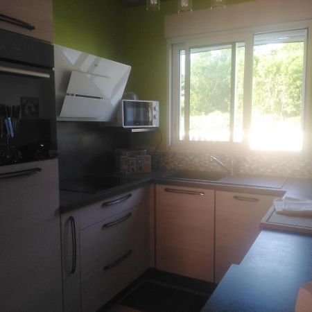 Bonheur Villa Medis Bagian luar foto