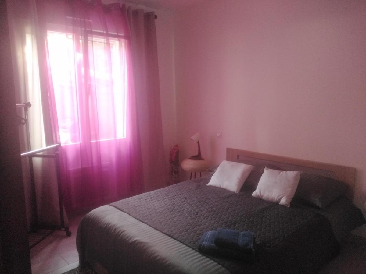Bonheur Villa Medis Bagian luar foto
