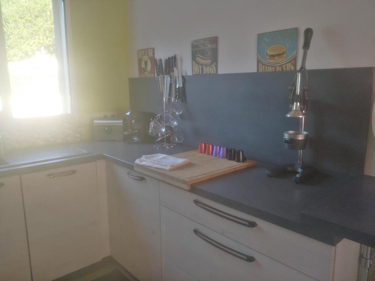 Bonheur Villa Medis Bagian luar foto